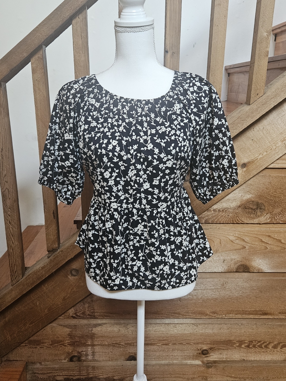 Old Navy Black and White Floral Peplum Blouse